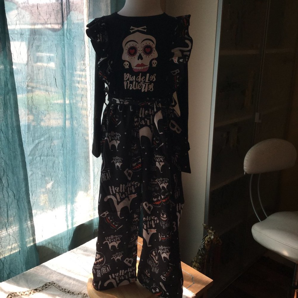 NWT Jumpsuit Halloween themed black white and orange pumpkins cats size 3/4